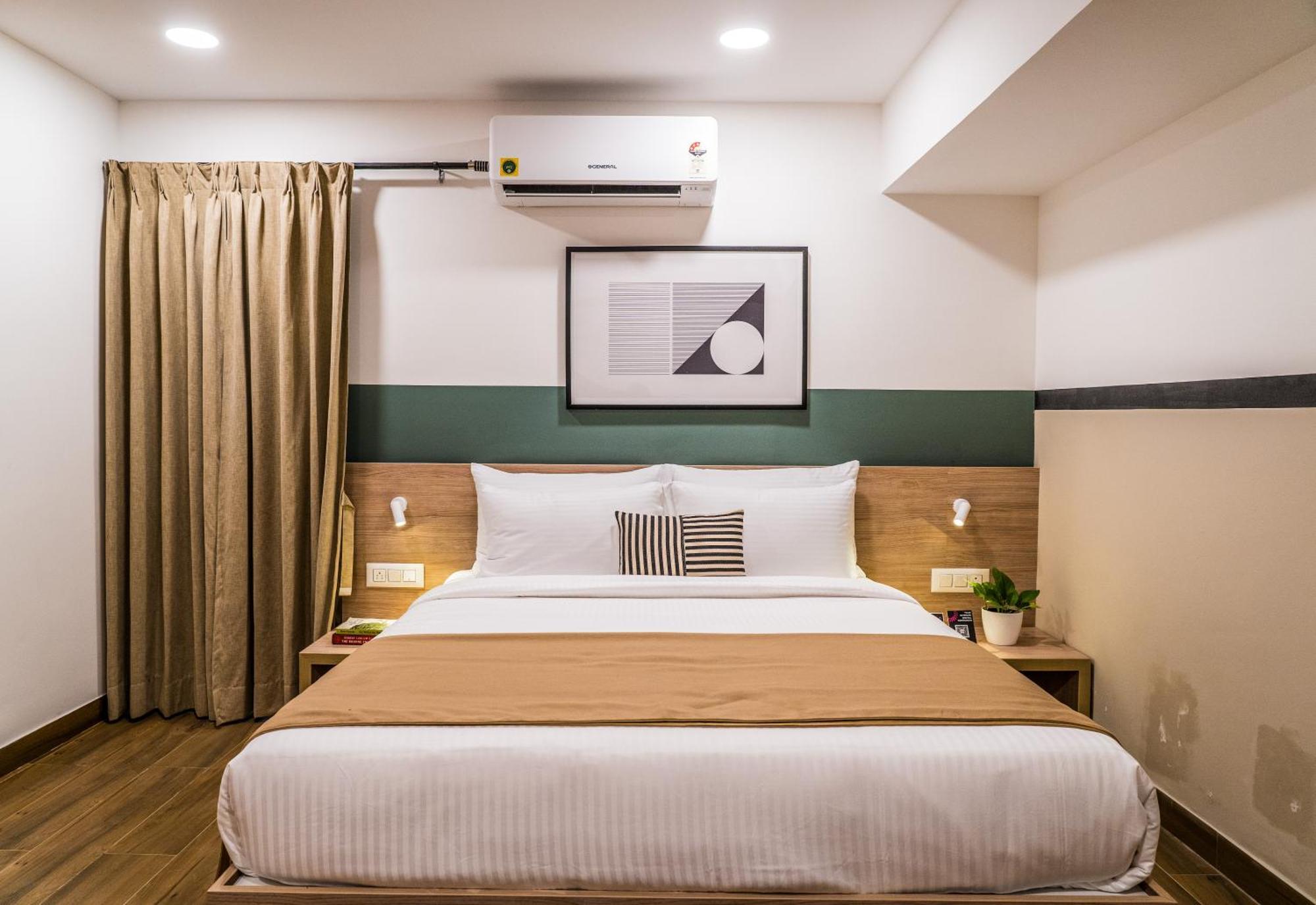 Olive Hotel Millers Road By Embassy Group Bangalore Exterior foto